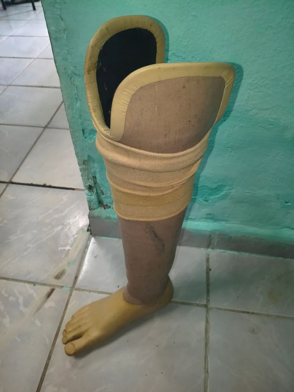 Prótese transtibial  - Foto 4