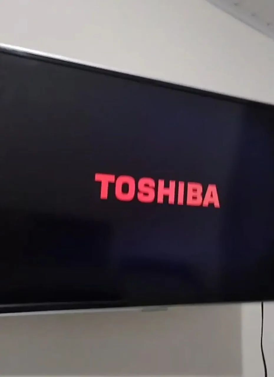 Vendo tv Toshiba 32 polegadas 