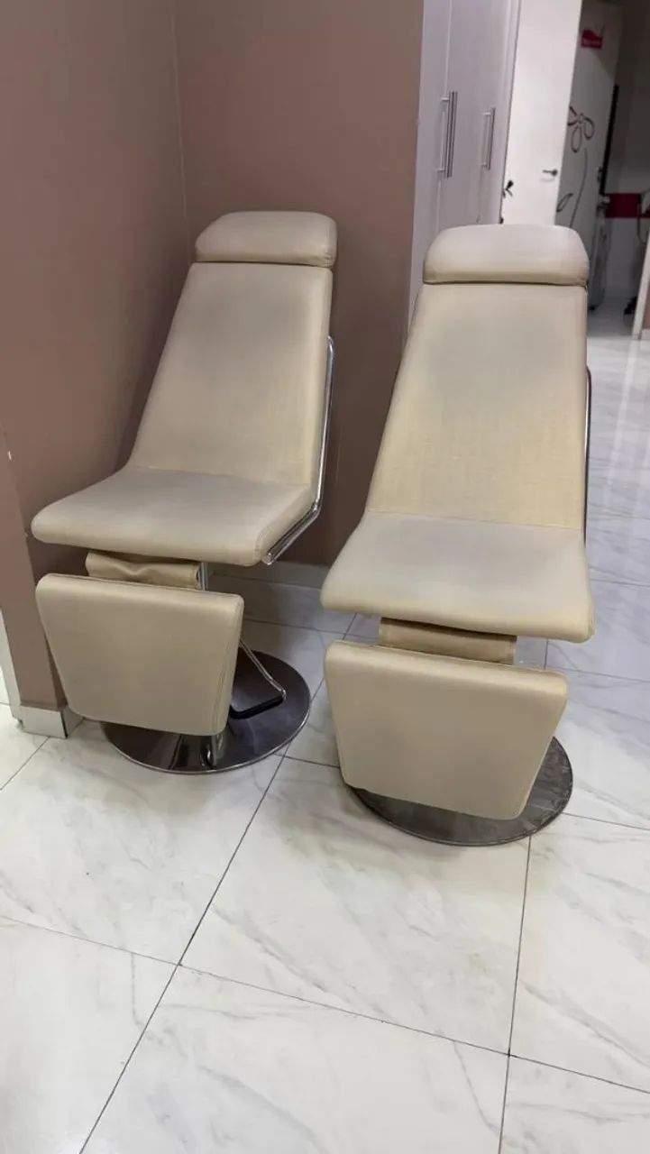 Duas cadeiras para salão  - Foto 6
