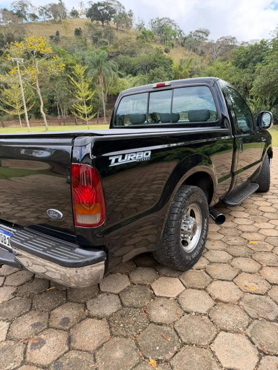 Ford F-250 XLT 3.9 4X2 Diesel TB 2001