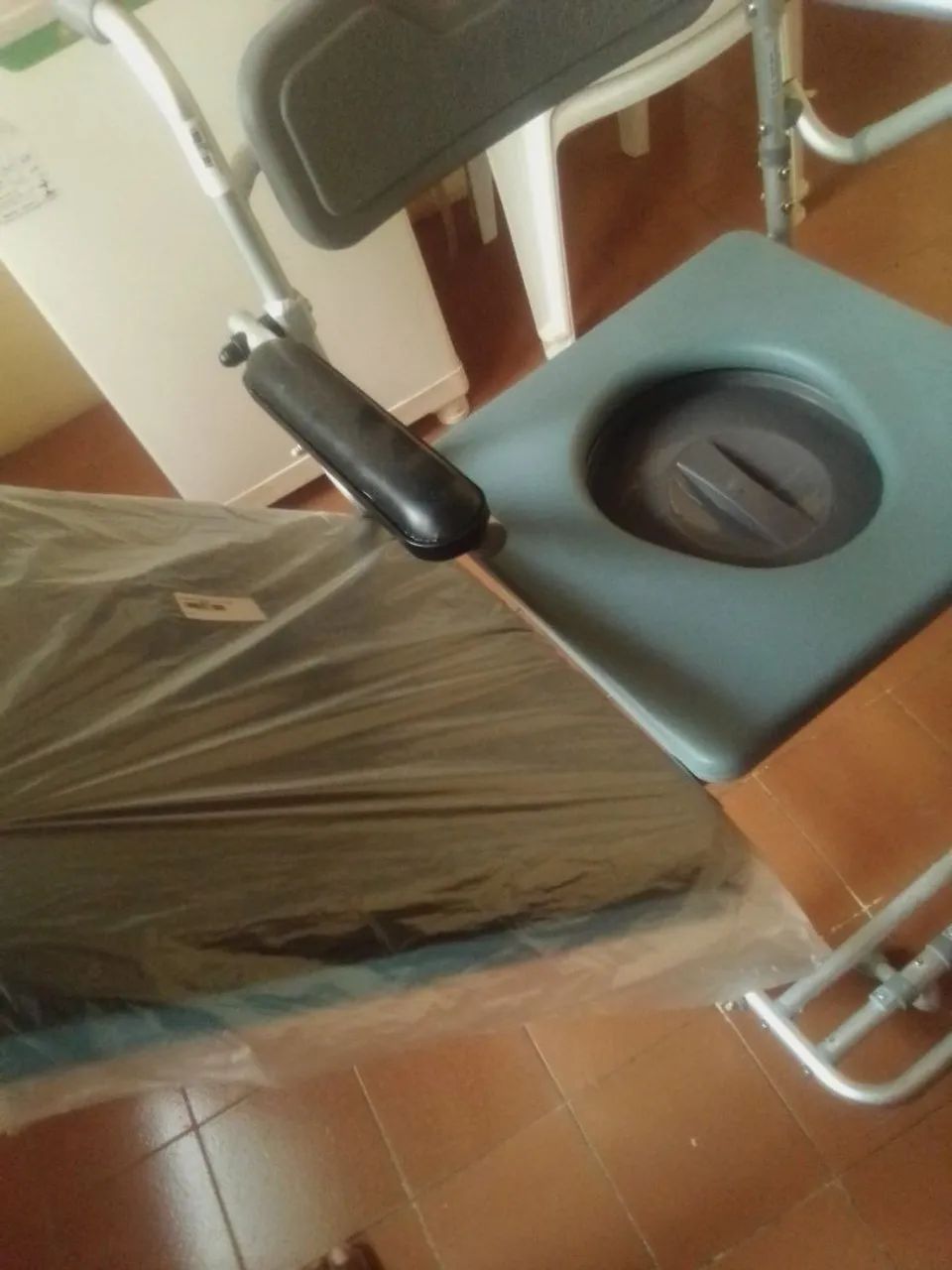Cadeira de banho de alumínio  - Foto 2