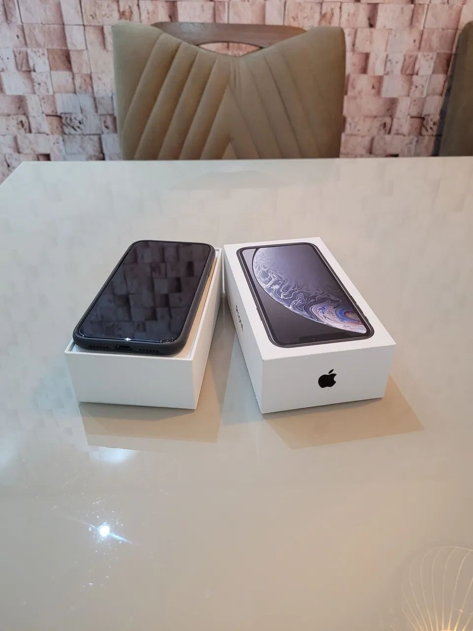 Celular IPhone Xr tudo funcionando.