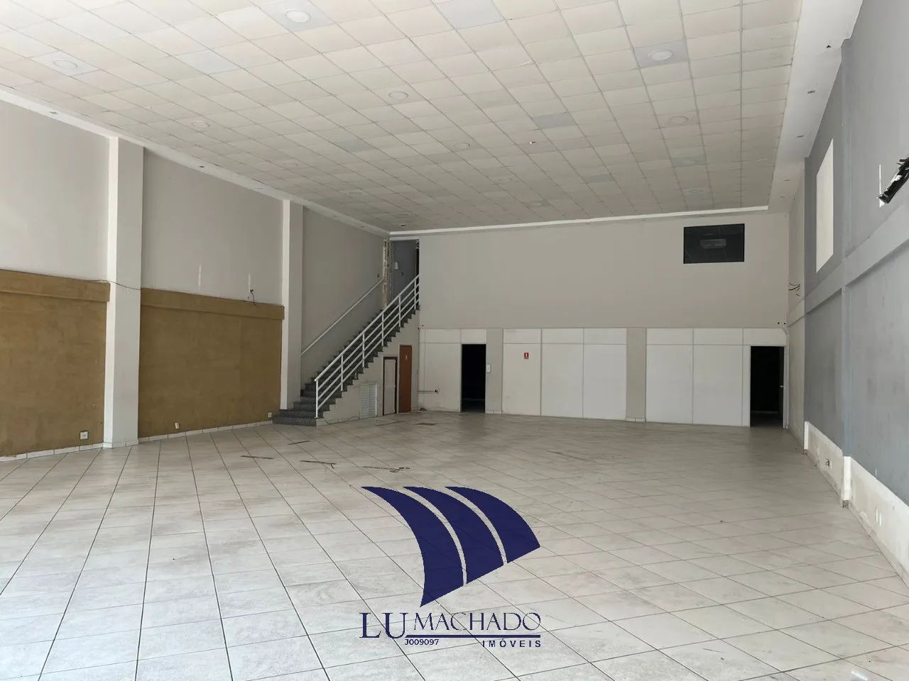 SALA COMERCIAL em ARARUAMA - RJ, Vila Capri