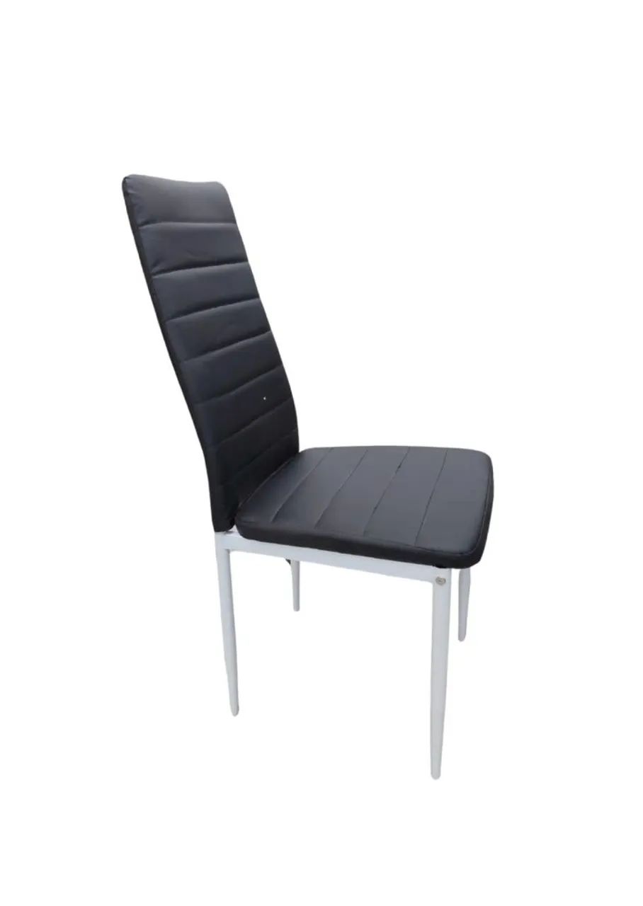 Mesa de vidro com 4 cadeiras  - Foto 2