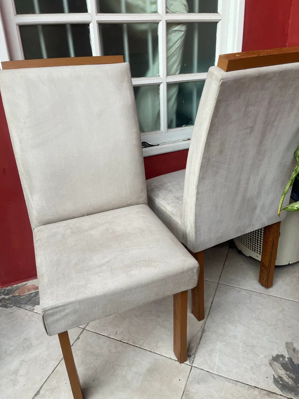 Mesa com 6 cadeiras 
