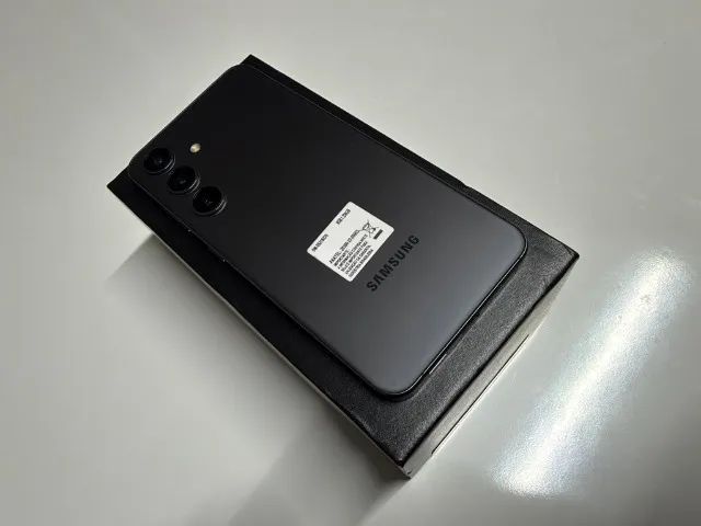 Samsung S24 + Galaxy Watch 6 - Foto 3