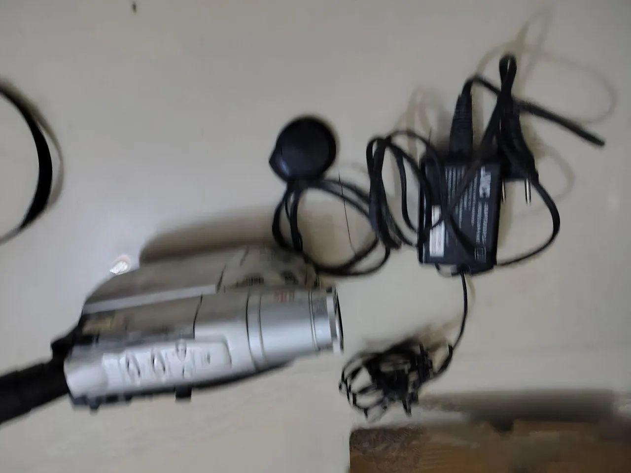 Filmadora JVC colecionável  - Foto 3