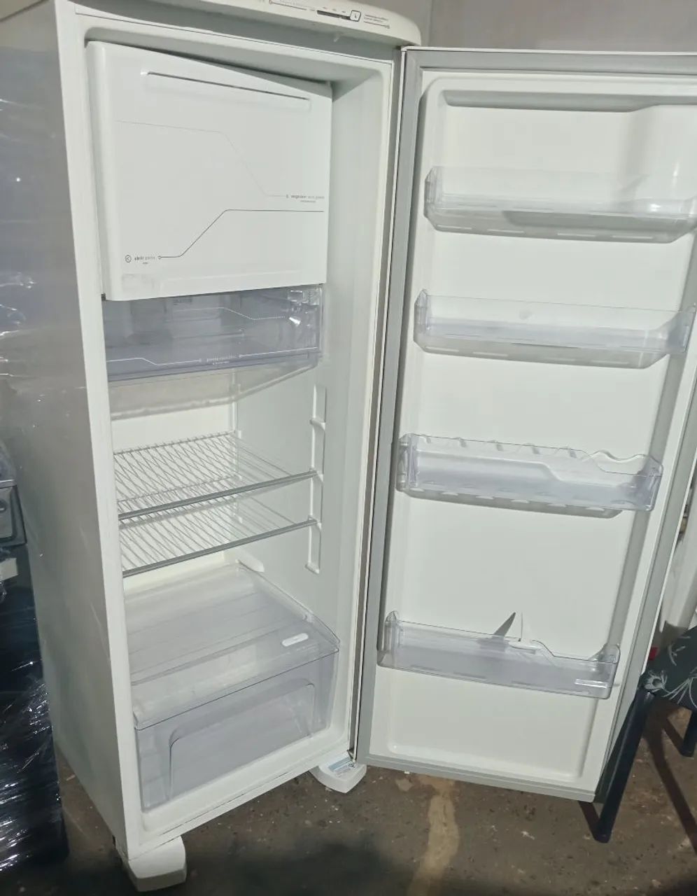 Geladeira front freezer 220 volts - Foto 2