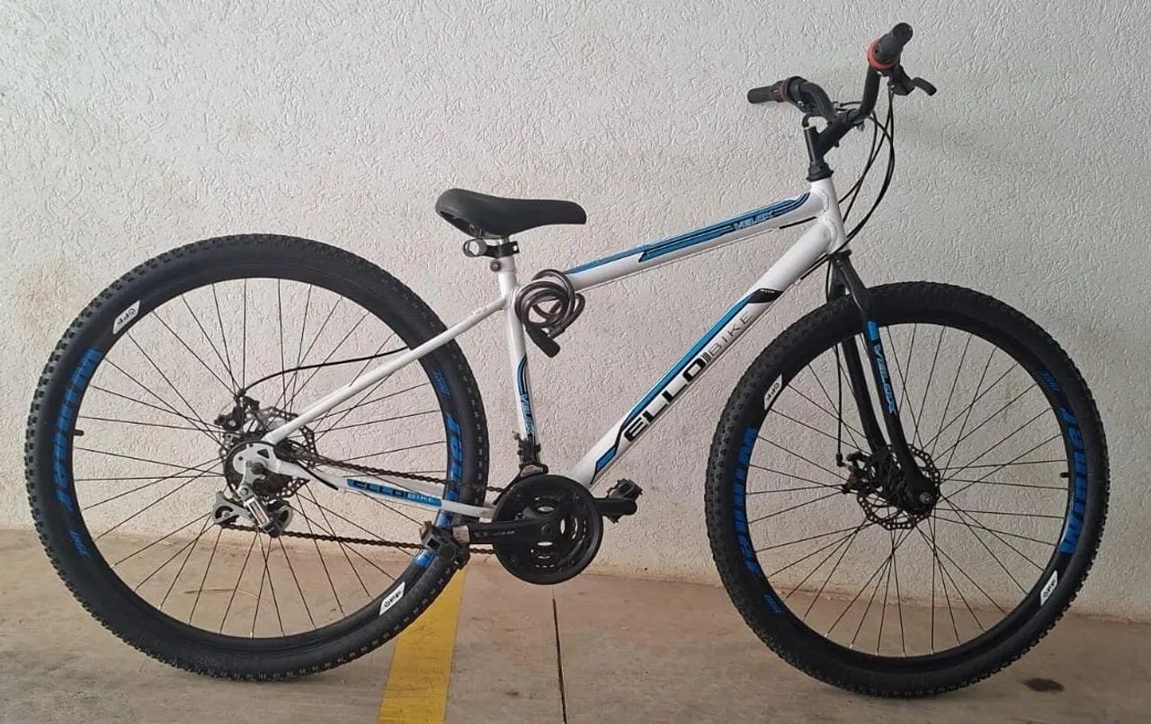 Bicicleta estado de nova 