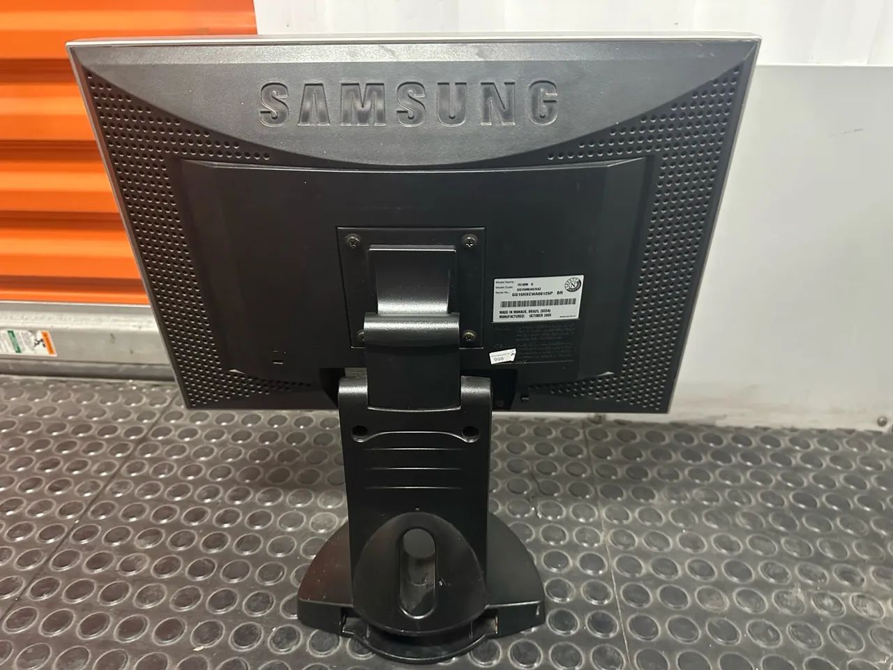 Monitor Samsung SyncMaster 633NW - Foto 3