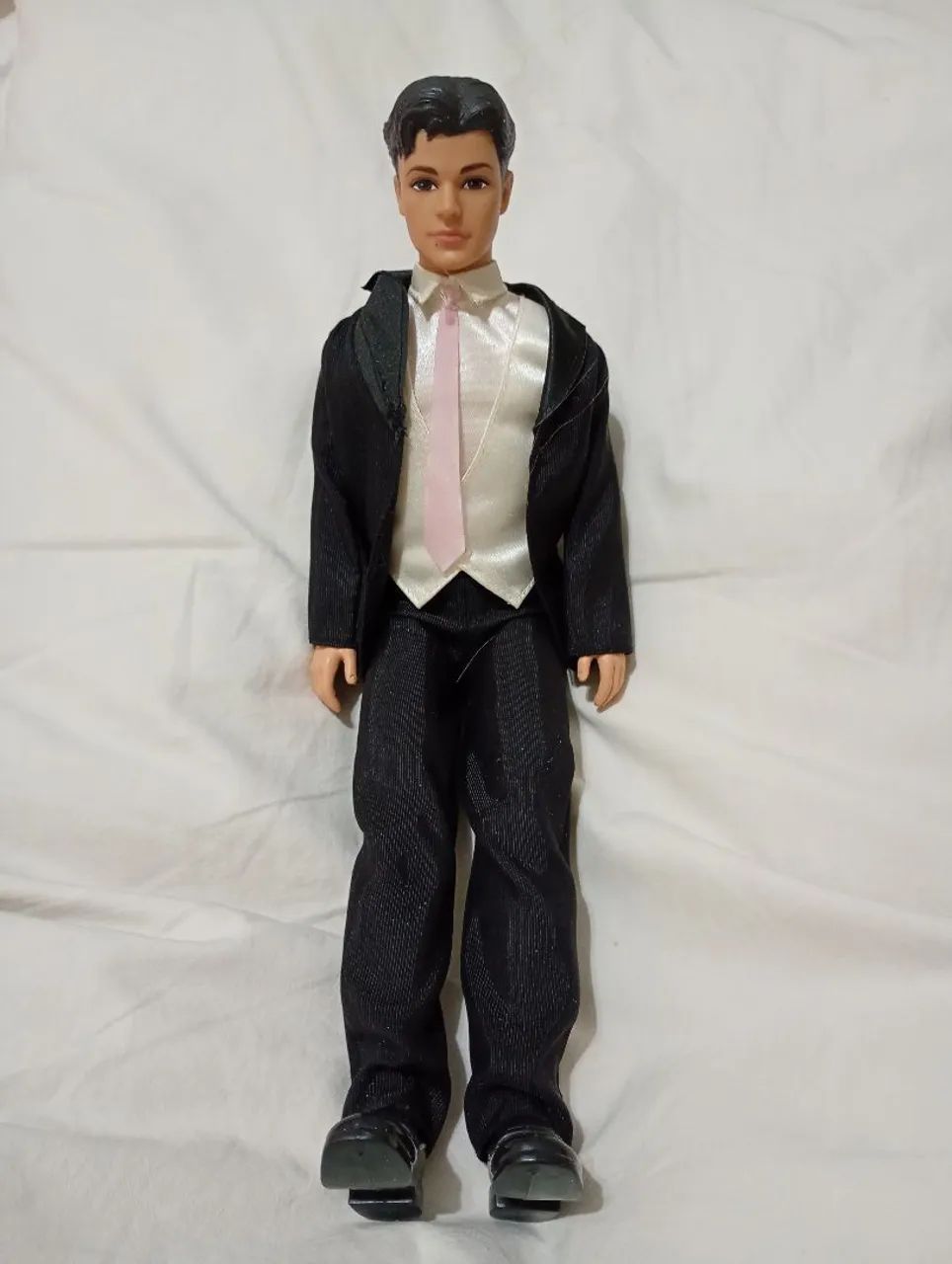 Boneco Ken Smoking/Barbie Cinderela  - Foto 2
