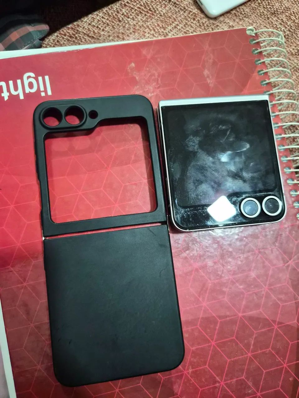 Samsung Z Flip 6 256gb - Foto 4