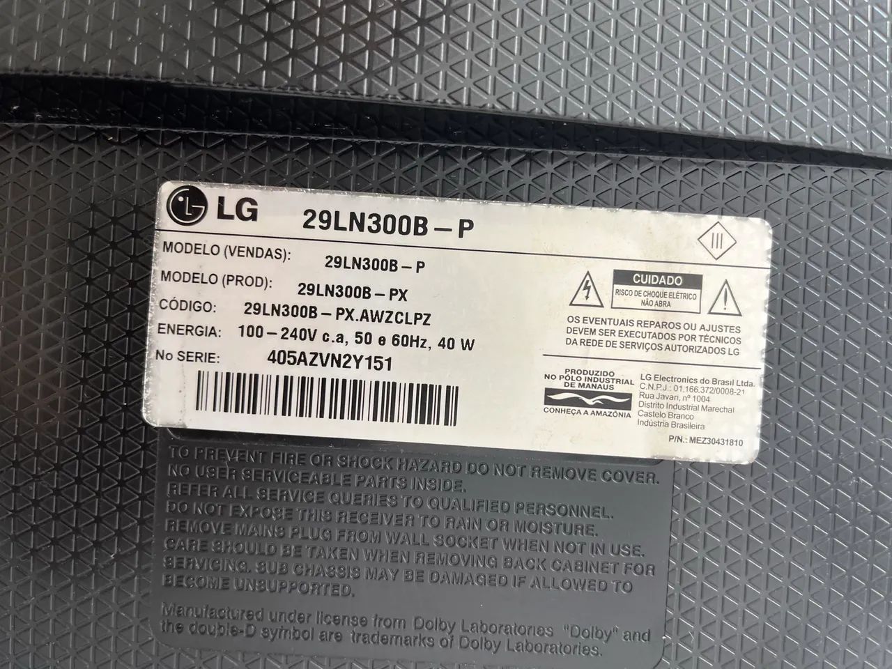 TV LG com tela quebrada