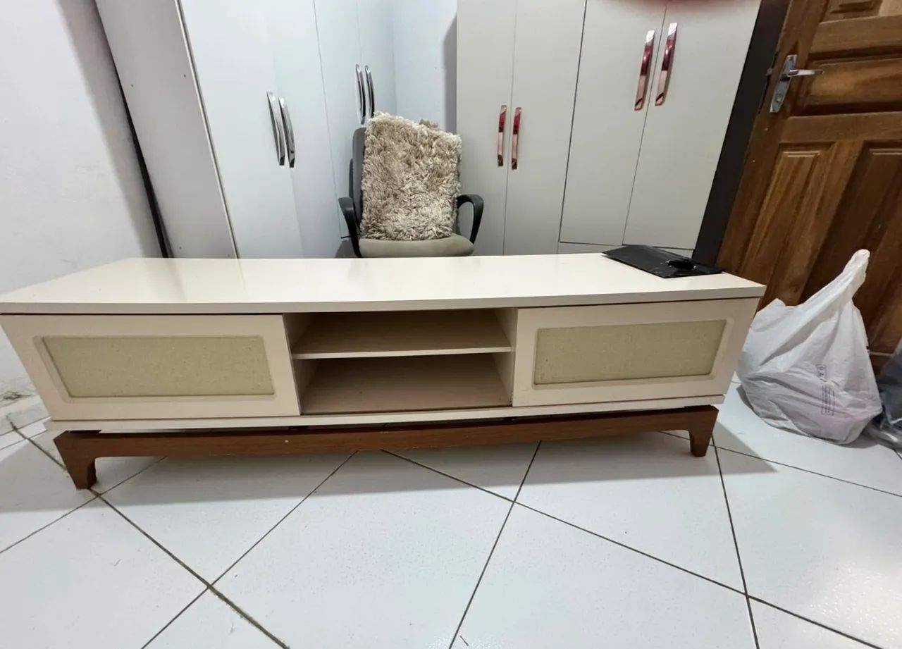 Vendo este rack - modelo retrô 