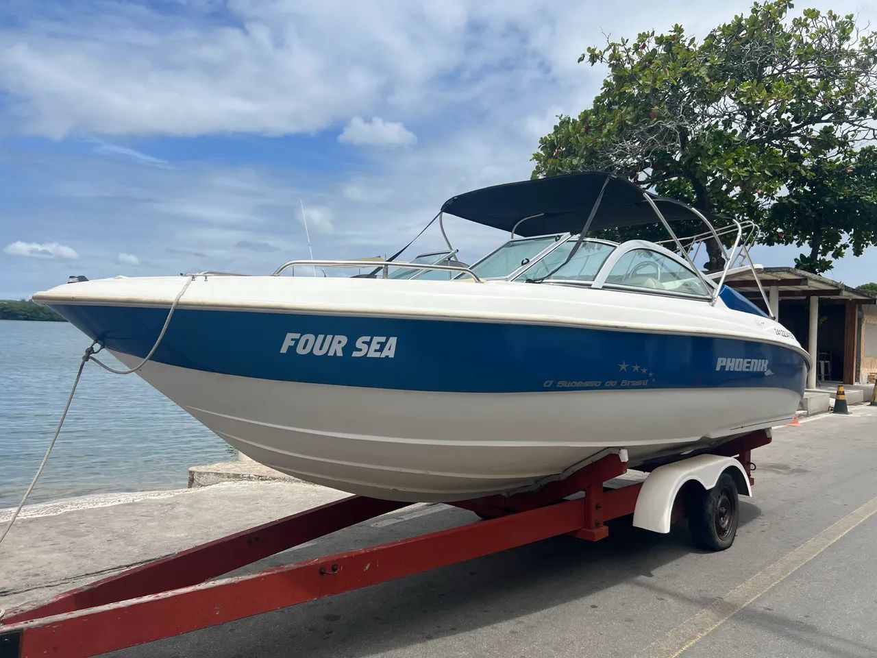 Vendo Lancha Phoenix 23,5 Com Motor Mercury 200 HP