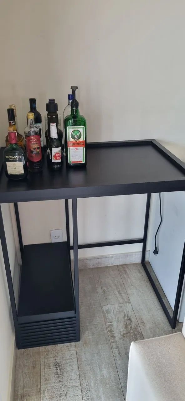 Móvel para cervejeira e adega