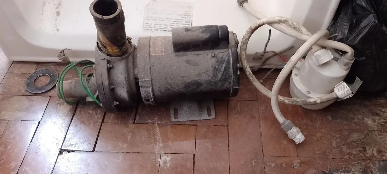 Banheira de hidromassagem 