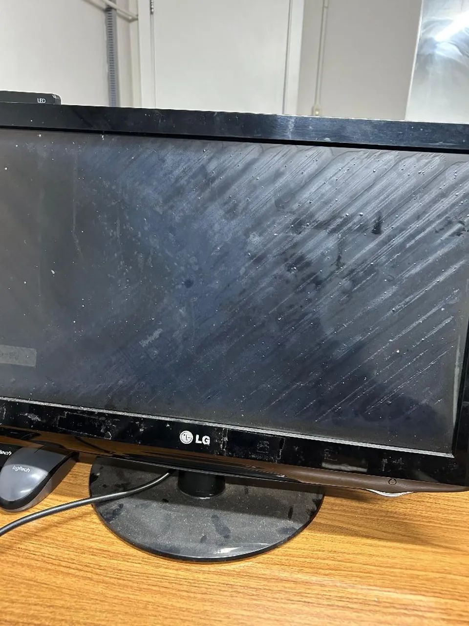 TV monitor LG 22LH20R 22 polegadas avarias  - Foto 3