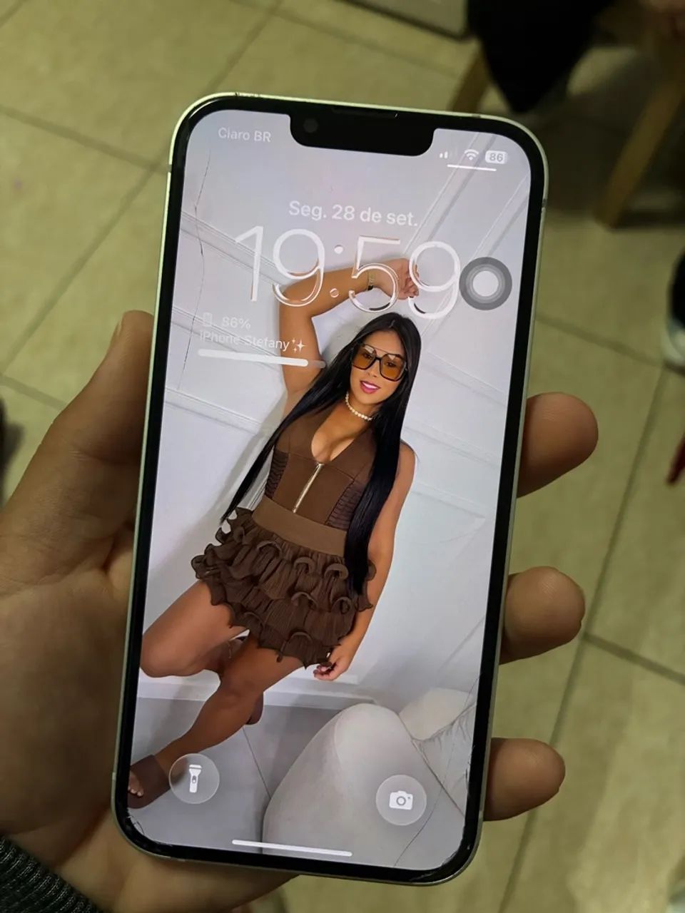 iPhone 16e