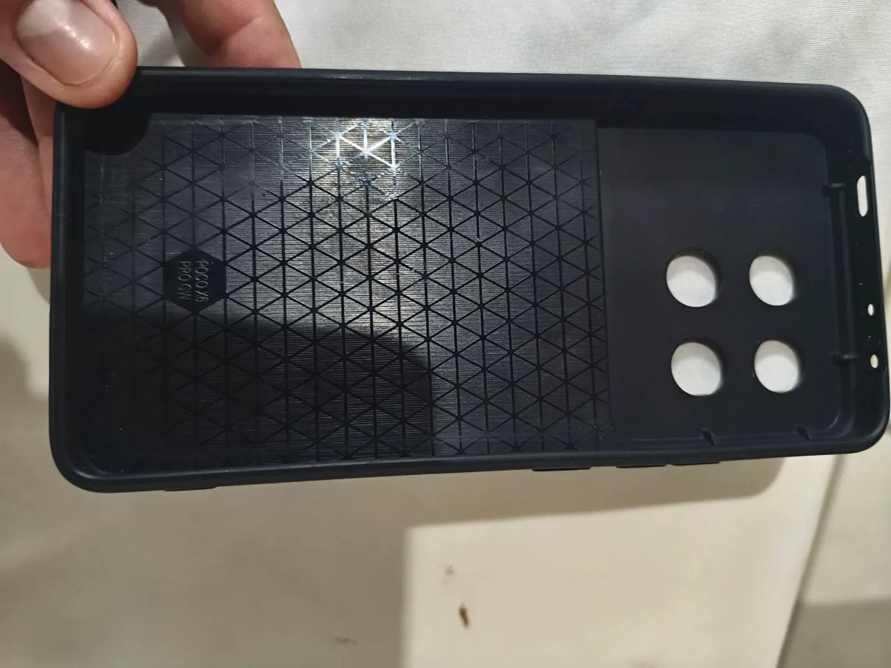 capa armaduro poco x6 pro - Foto 4
