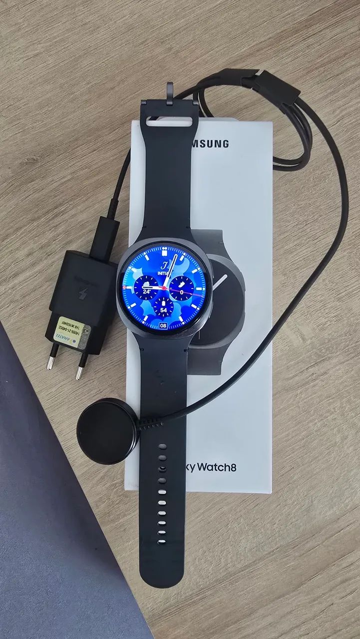 Galaxy watch 8 novinho 