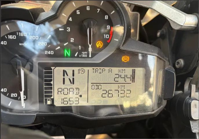 BMW 1200 CC Triple Black 2017 - Foto 3