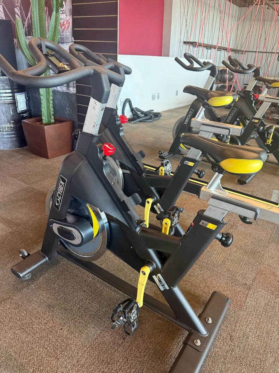 Bicicleta de Spininng Profissional Cybex - Foto 4