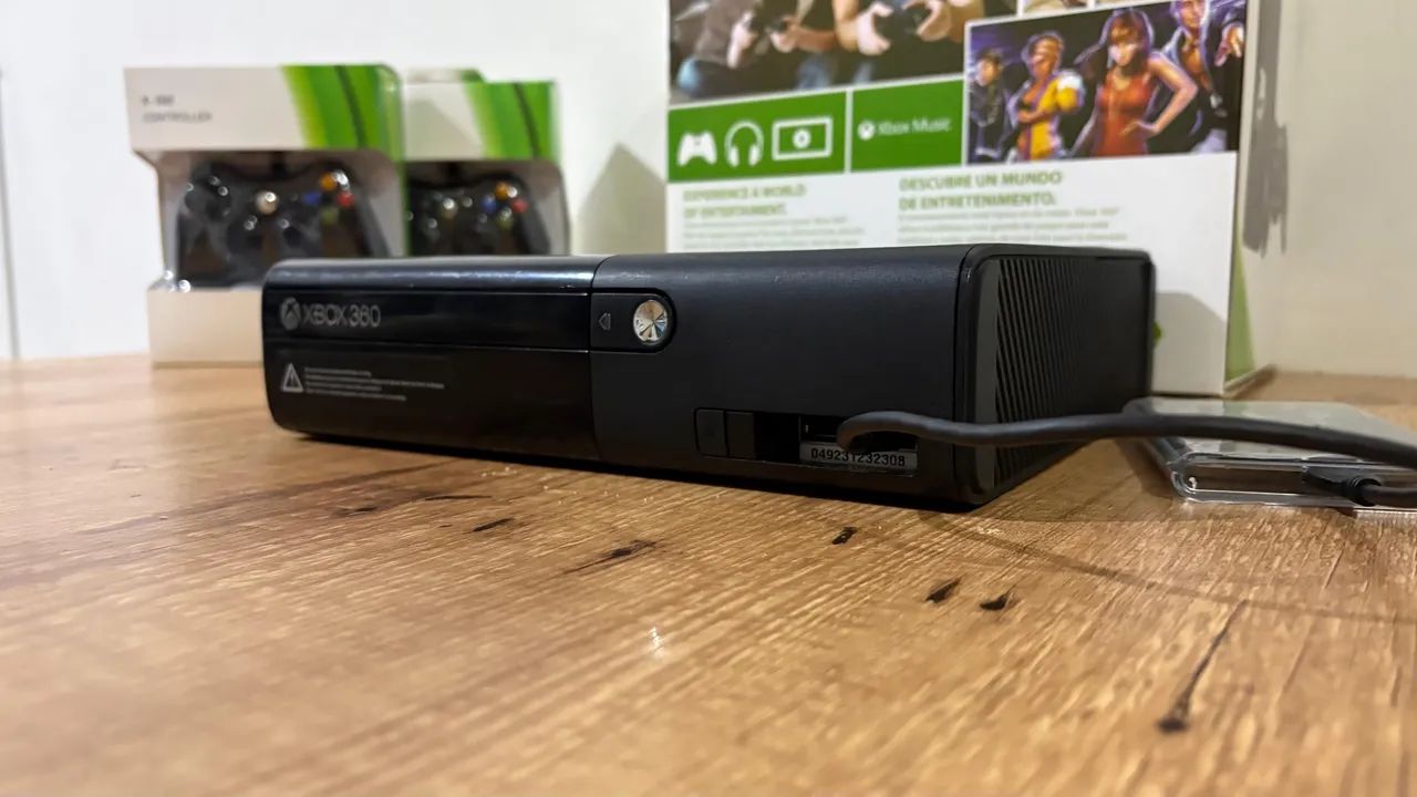 Xbox 360 + Hd Com Jogos - Foto 5