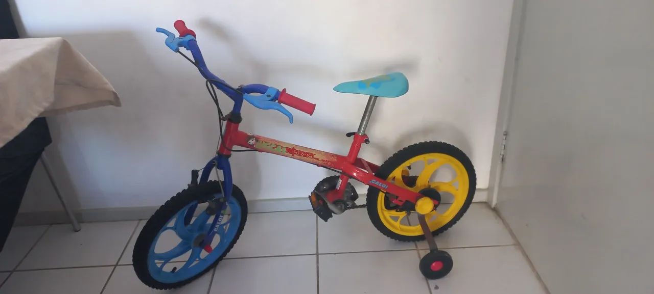 Bicicleta Lucas Neto