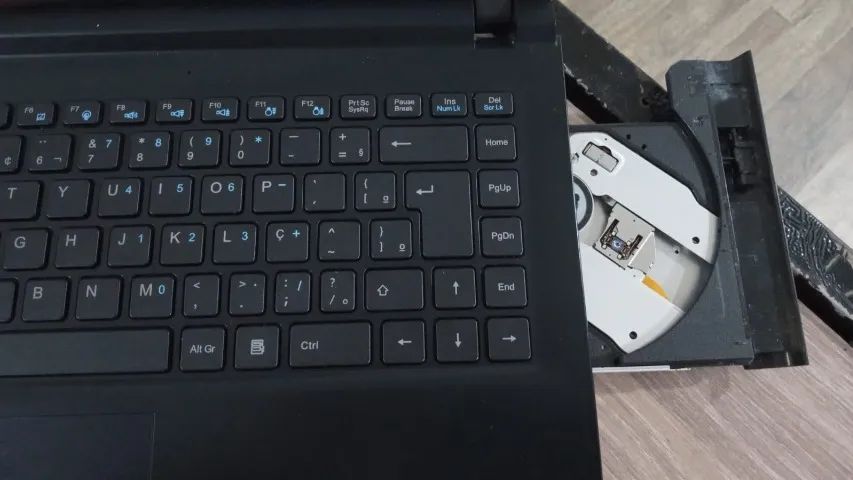 Notebook Celeron 4gb e ssd de 120gb - Foto 4