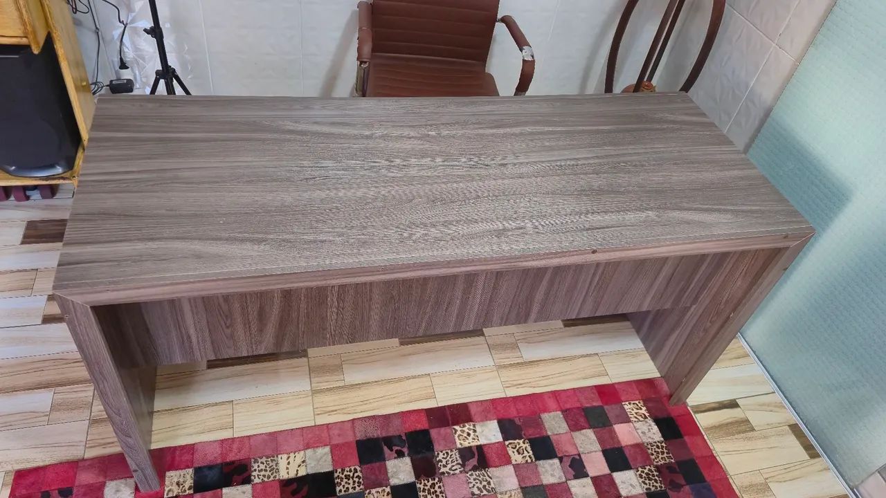 Mesa de escritório. Mesa de consultório 
