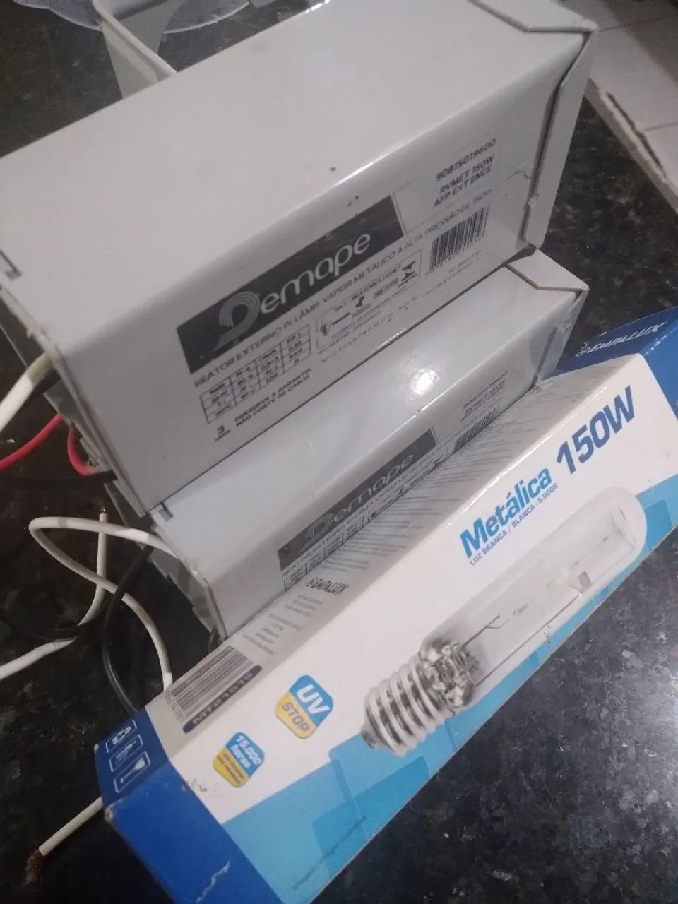 Reator metálico + lâmpada 150W