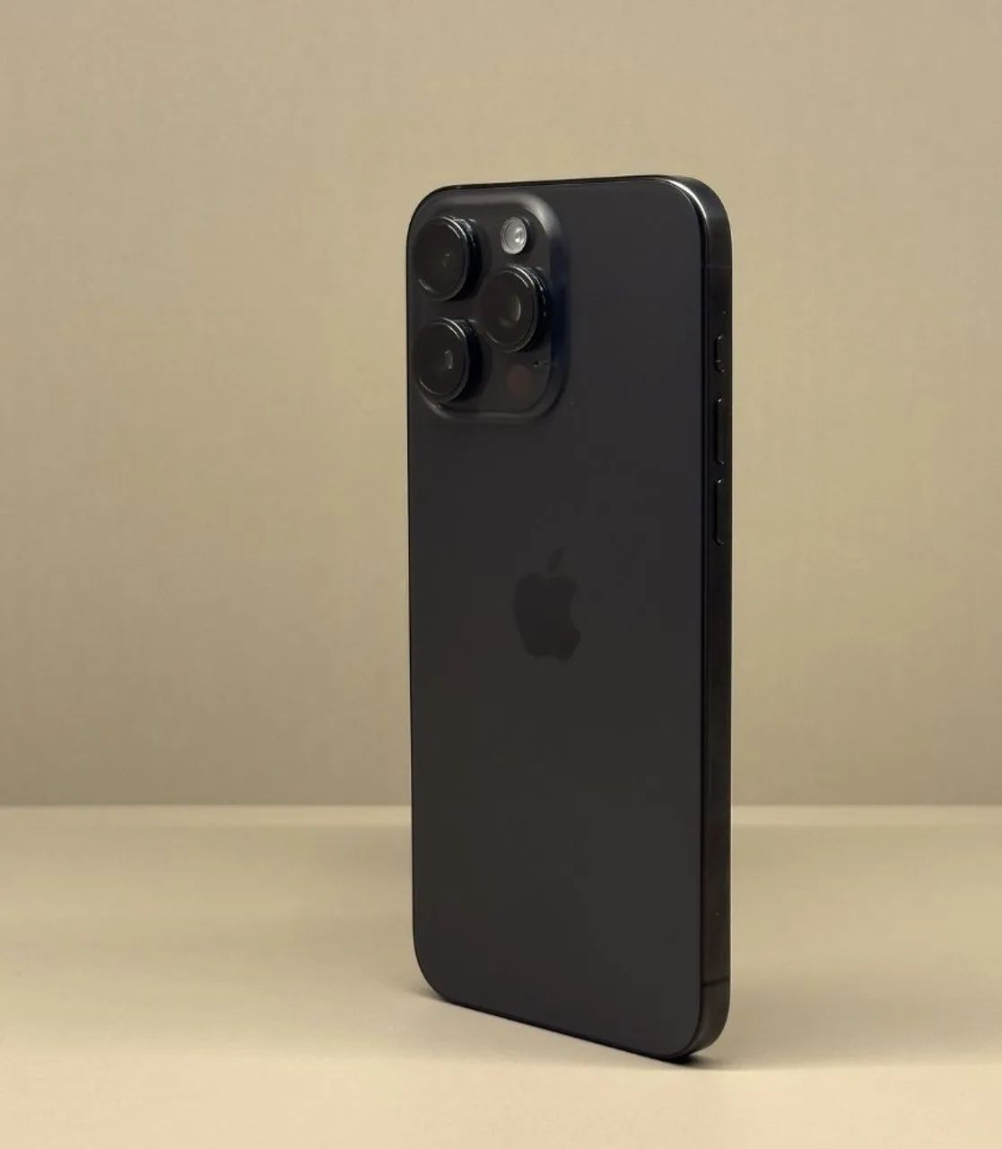 iPhone 15 Pro Max ブラック 256GB SIMフリー iPhone 15 Pro Max de 256GB Apple Titânio Preto | iPlace Corporativo
