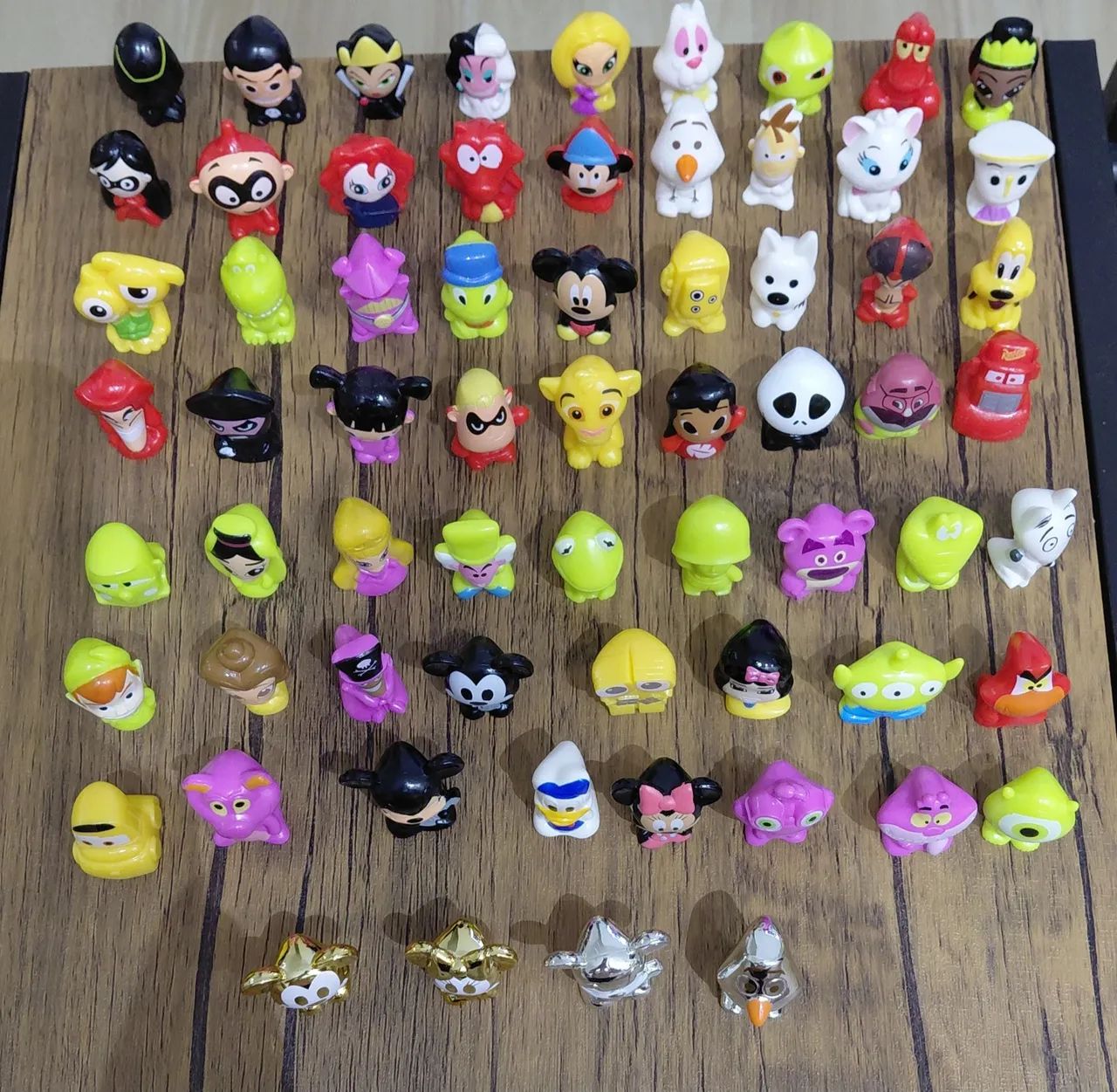  Gogos Disney 65 peças variados . - Foto 3