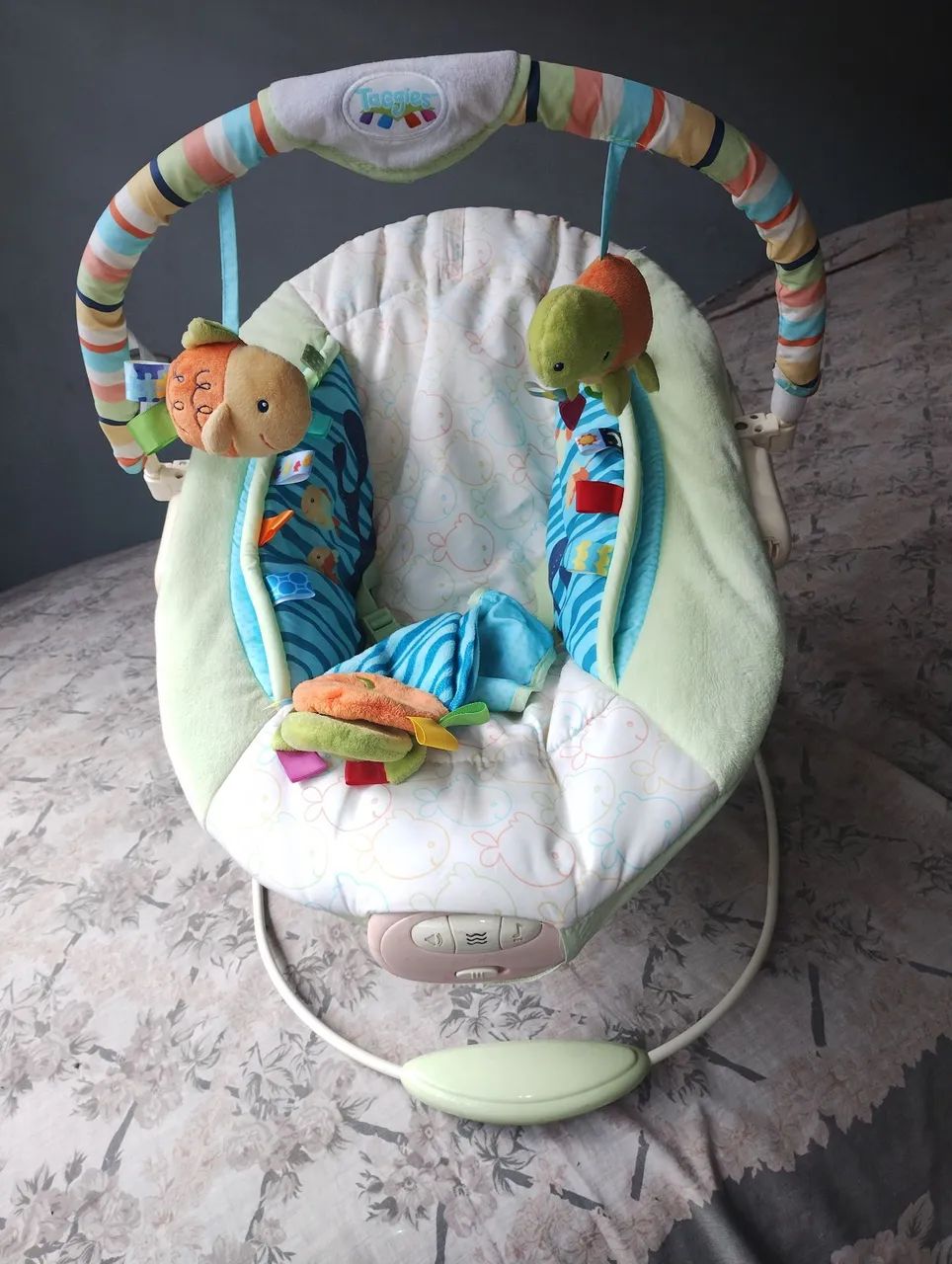 Cadeirinha balanço vibratória Fischer  - Foto 6