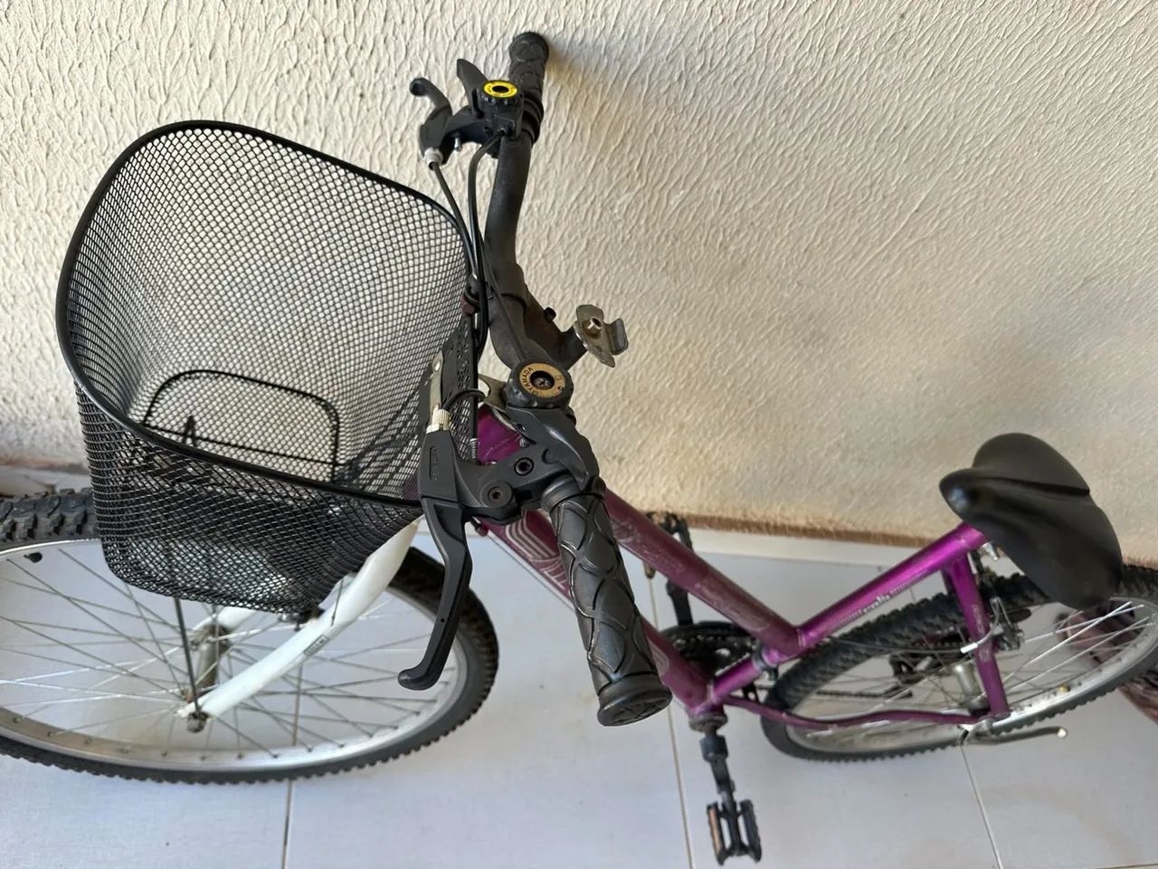 Bicicleta aro 26 com marcha  - Foto 3
