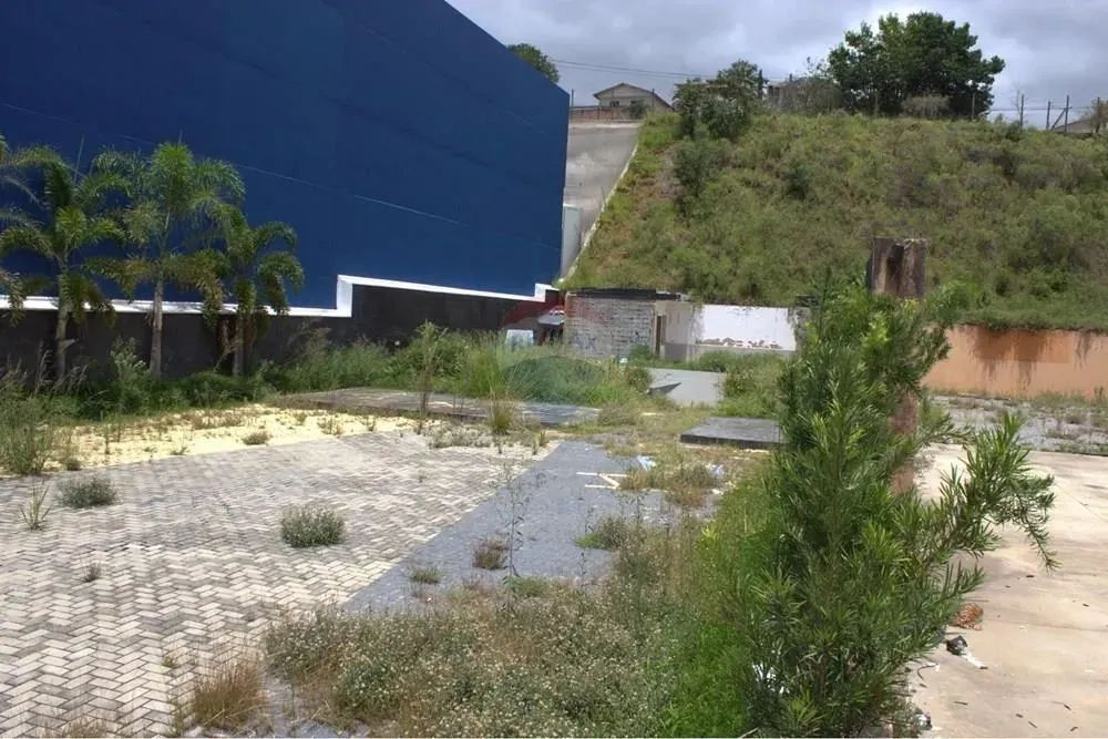 Terreno com 840m². Área livre. - Foto 9