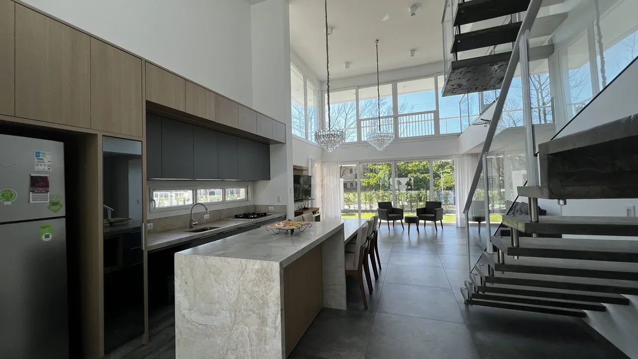 Casa a 100 metros do mar e 4 quartosno Morrinhos/Garopaba-SC - Foto 4