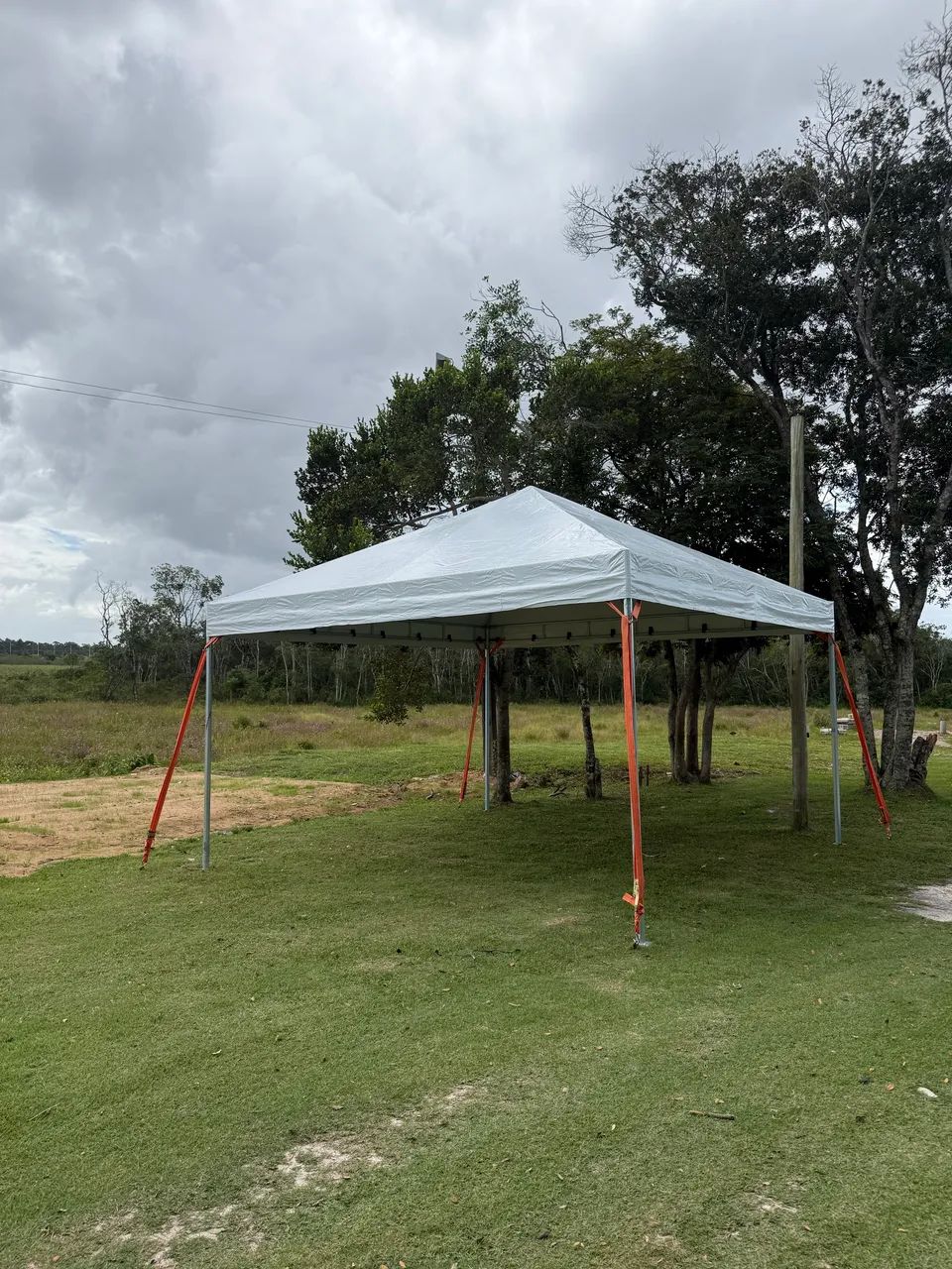Tenda 5x5 branca nova  - Foto 4