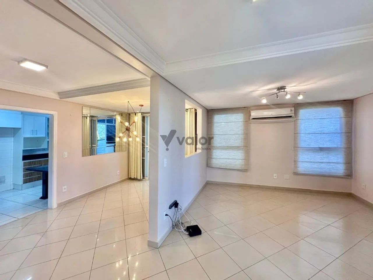 Casa à venda em Campinas, Parque Taquaral, com 4 suítes, com 220 m² - Foto 4