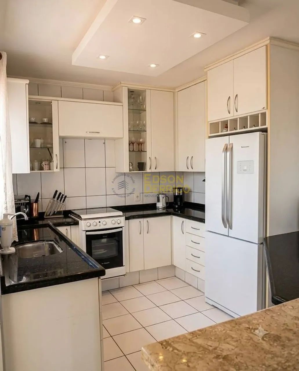 Apartamento com 2 quartos, Vila Bourghese - Pindamonhangaba - Foto 2