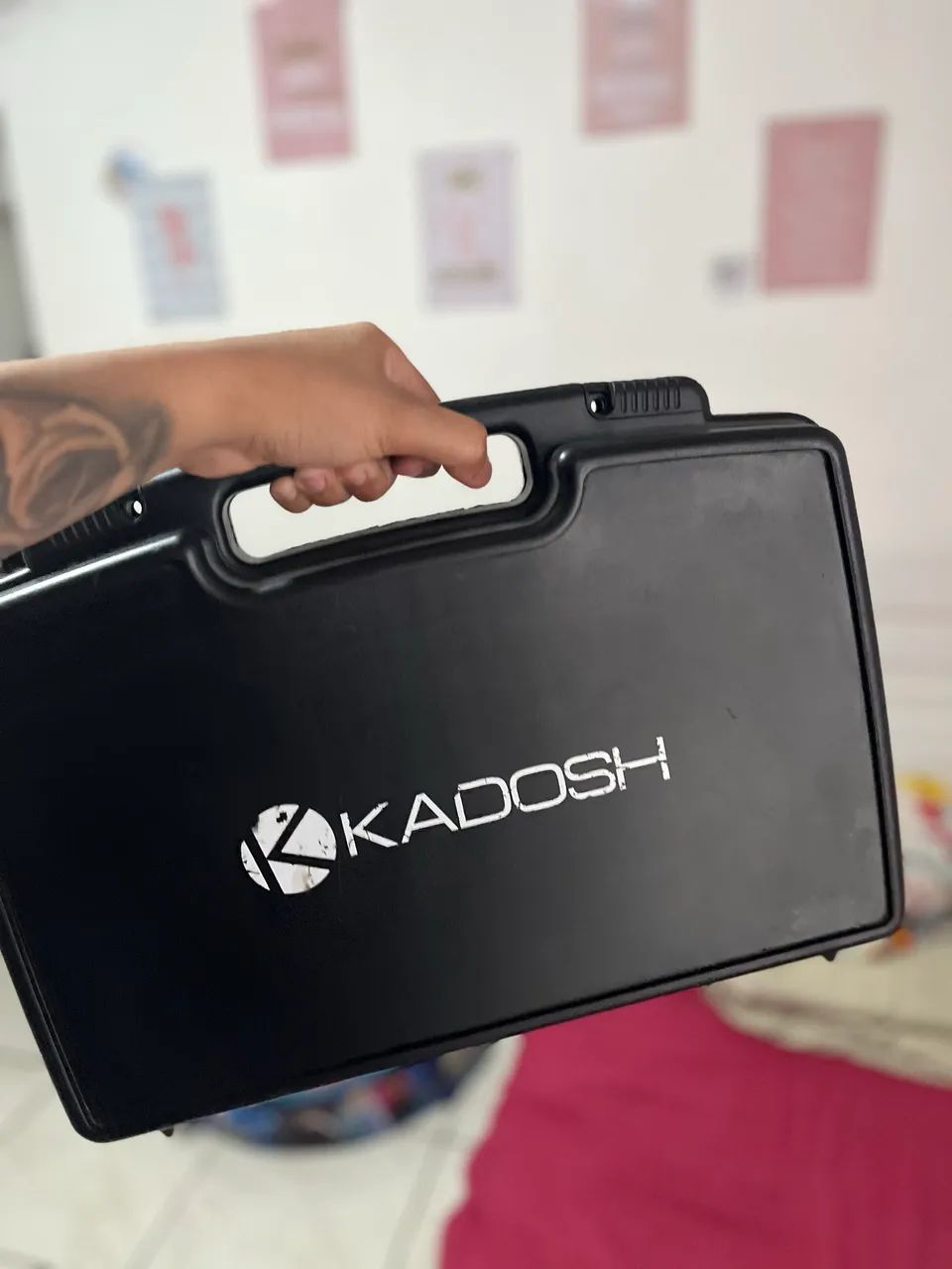 Microfone de Mão Duplo Sem Fio Kadosh K-502M Dinâmico - Foto 5