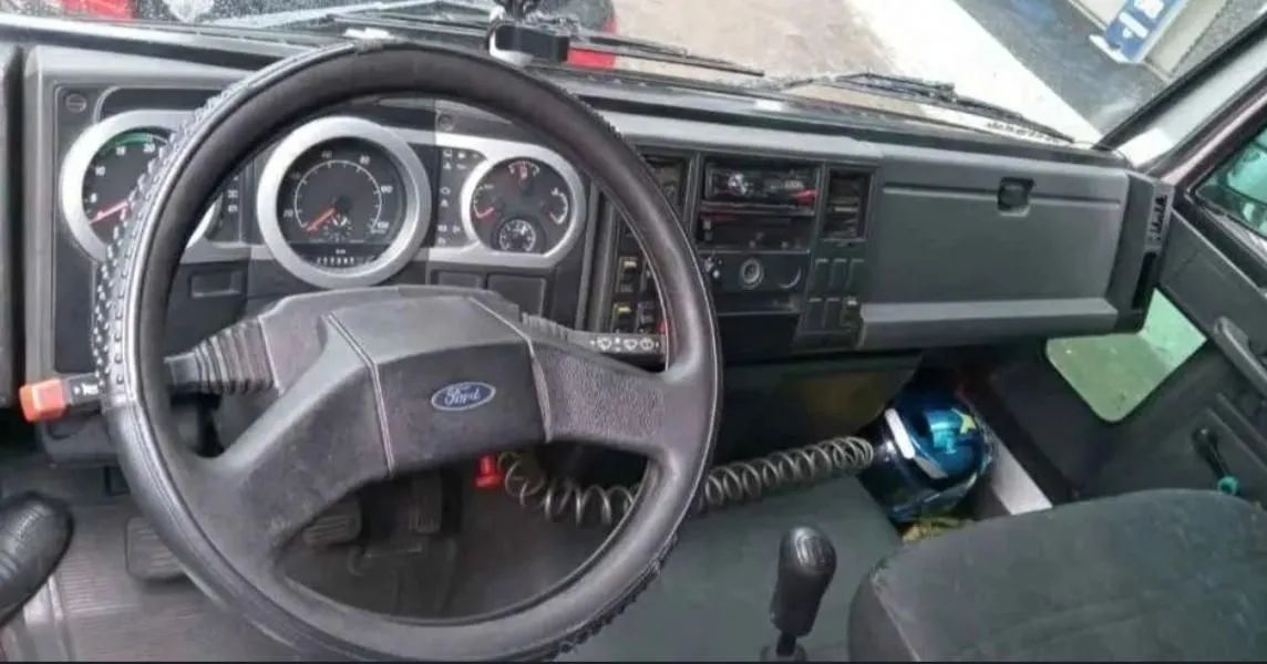 Ford Cargo 815 Plataforma 2012 - Foto 5