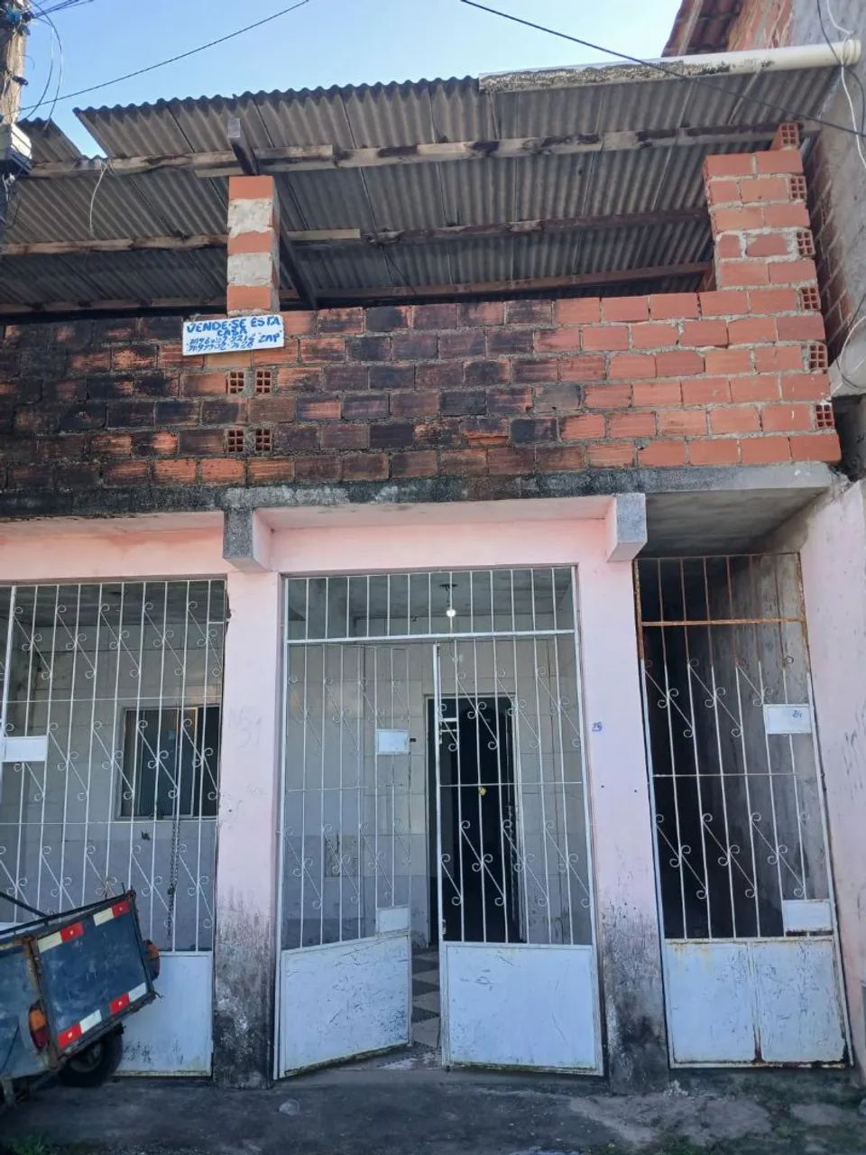 Vende-se está casa  *   