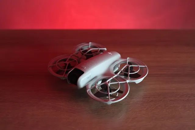 Drone Dji Neo com a caixa 
