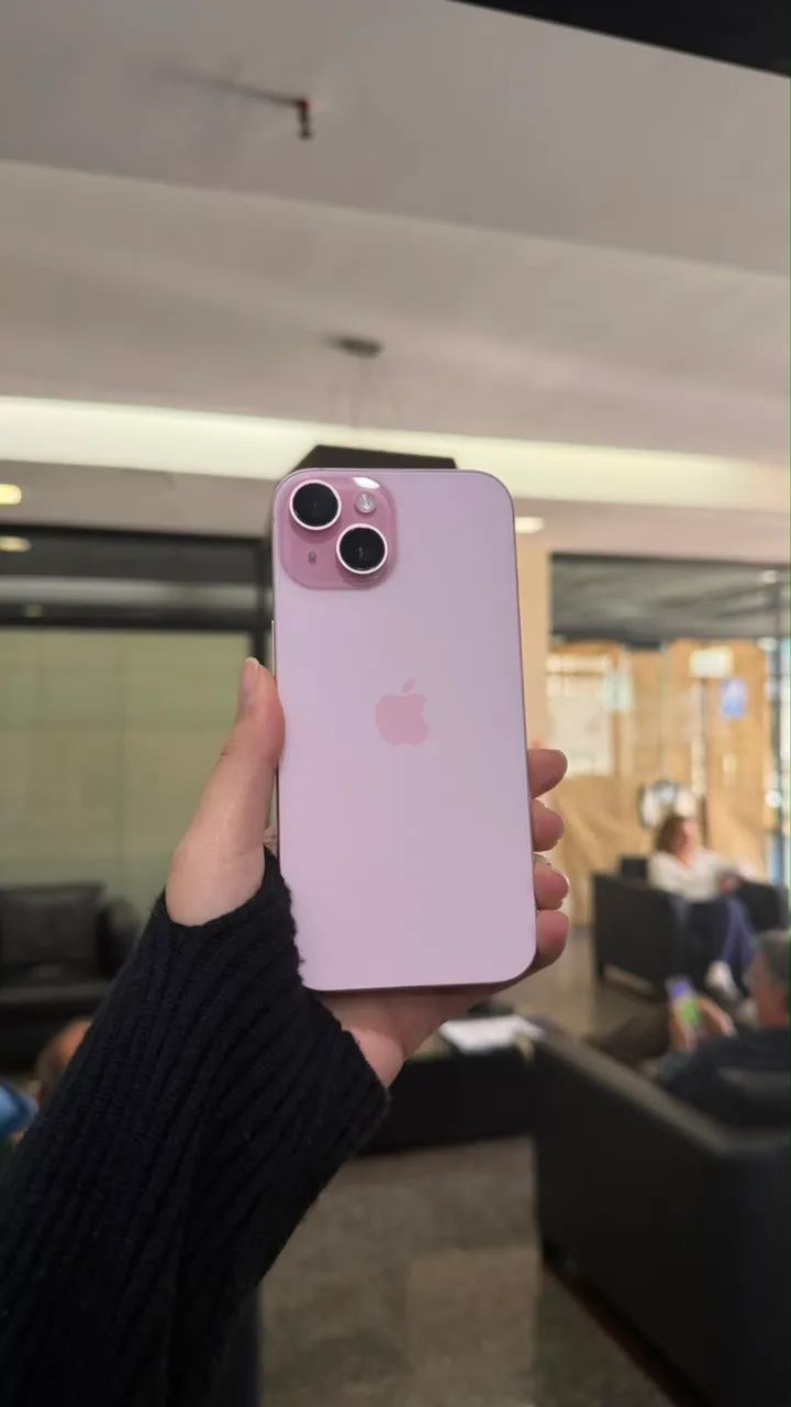 iPhone 15 128GB - rosa seminovo 
