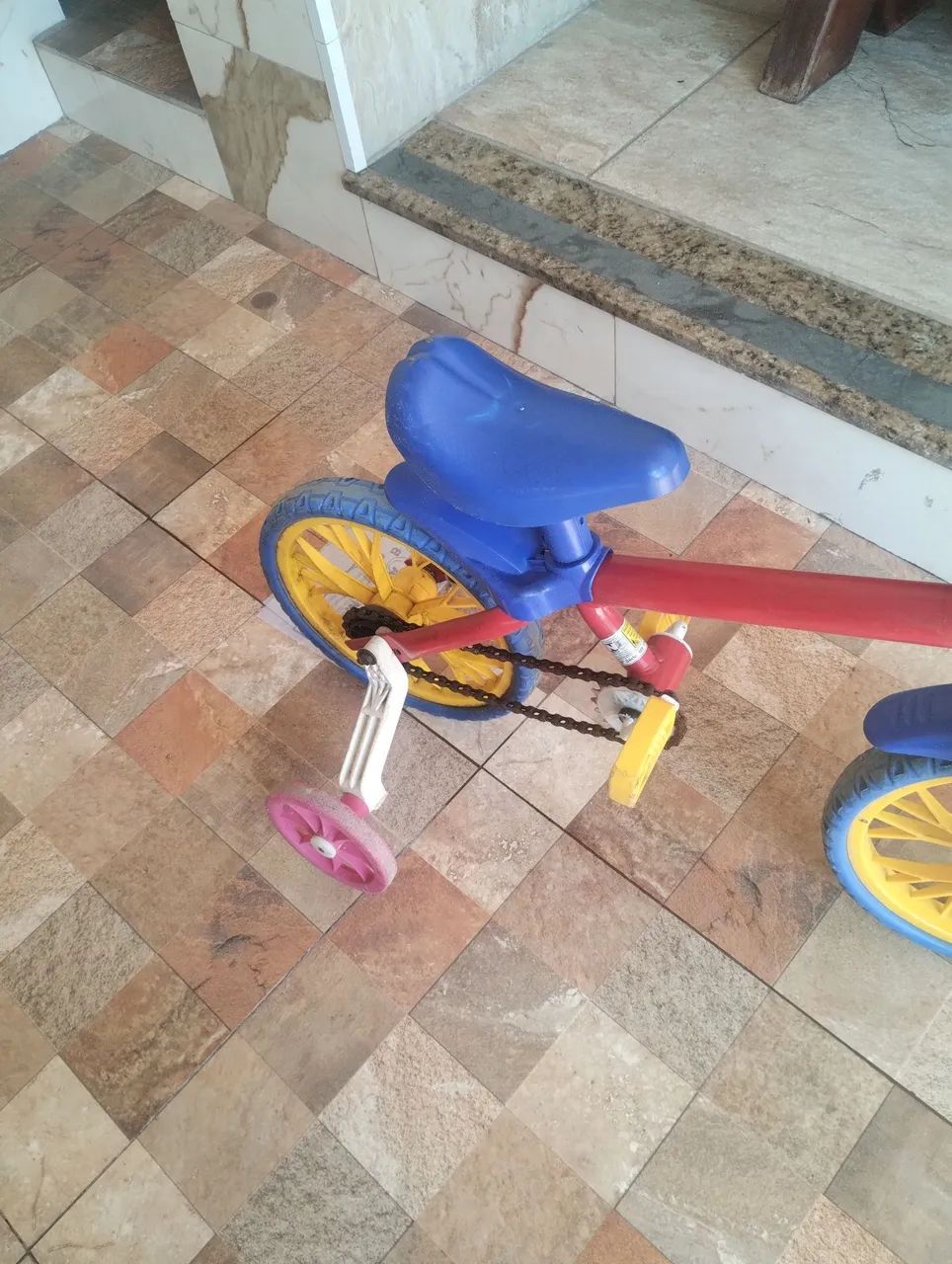Bicicleta infantil aro 12 funcionando perfeitamente  - Foto 4