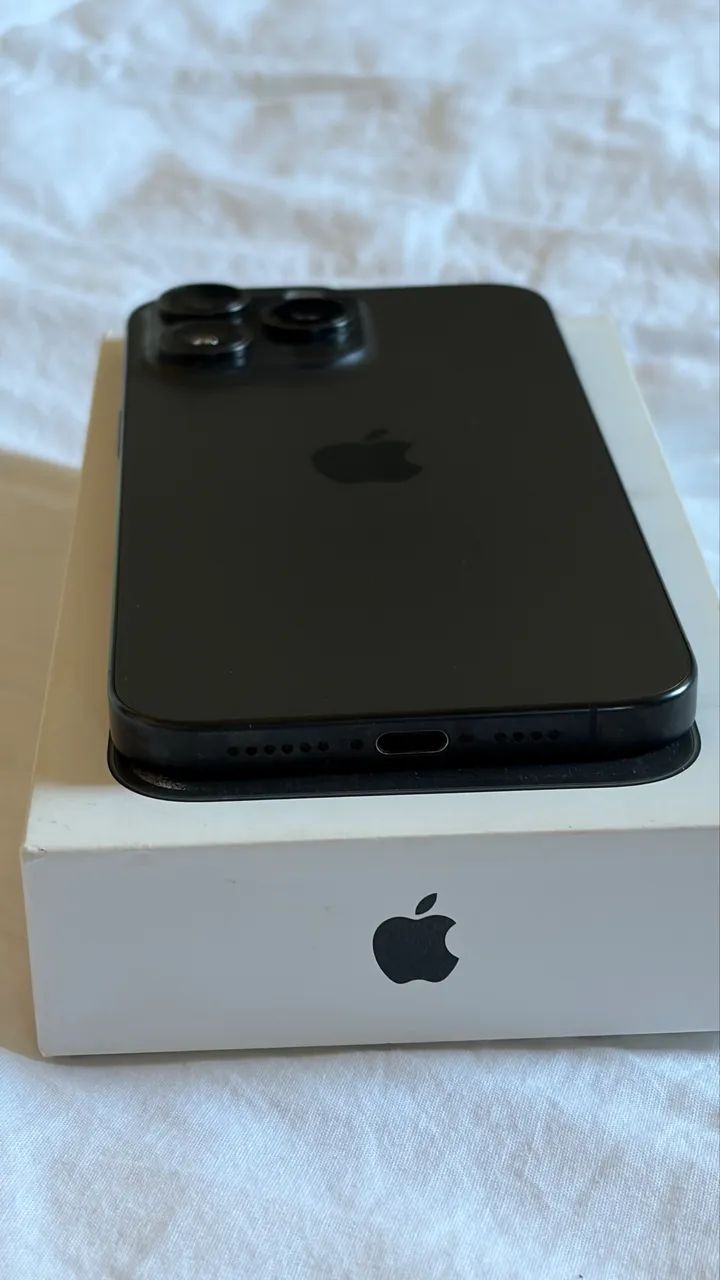 iPhone 15 Pro Max 256GB Black Titanium - Foto 2