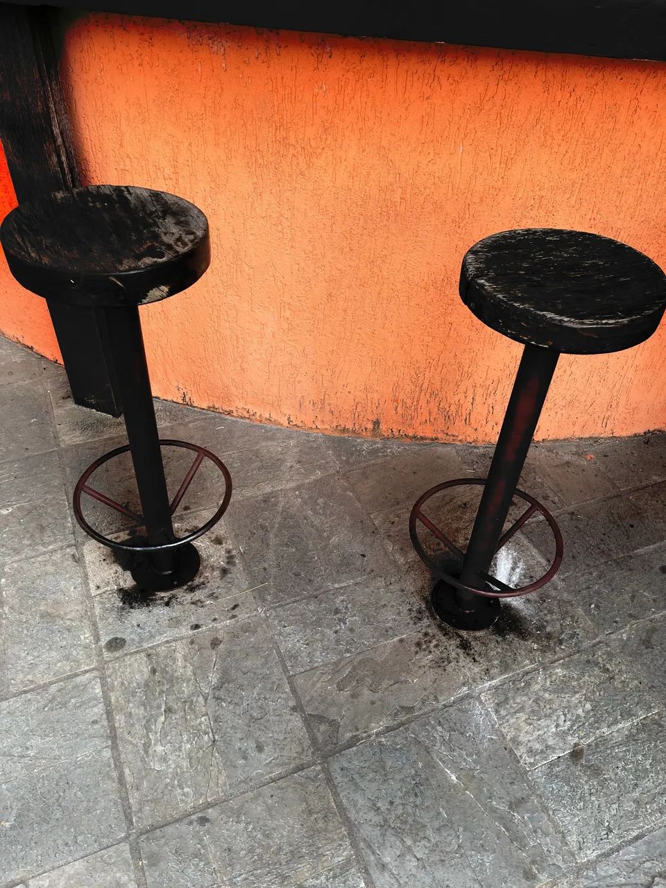 Bancos Pé de ferro e assento madeira  - Foto 2