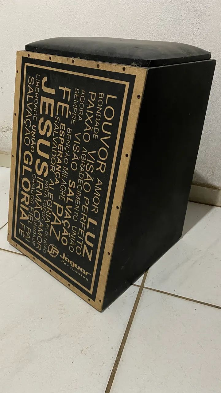 Cajon Elétrico alcochoado?